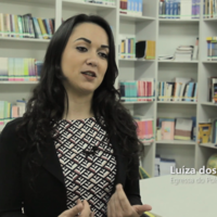 Luíza dos Santos é egressa do Polo UAB de Sobradinho e relata como o curso de Pedagogia mudou a sua trajetória profissional.