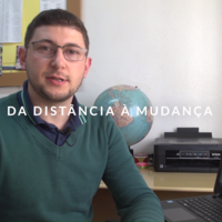 Você já pensou em fazer uma graduação ou especialização na modalidade EAD?
Para o Samir, a EAD democratiza o acesso à formação superior gratuita e de qualidade, além de promover o desenvolvimento dos municípios em que está inserida. Confira o que o nosso egresso tem a dizer no episódio de hoje da série 'Da Distância à Mudança'.