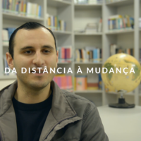 No episódio de hoje da série 'Da Distância à Mudança', conheça a história do Marlon, egresso do Polo UAB de Sobradinho. A flexibilidade de horários e a vontade de crescer profissionalmente promoveram o encontro dele com a educação a distância.